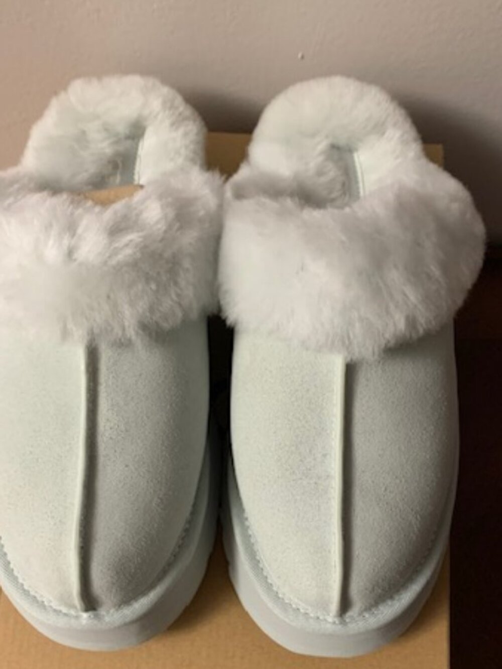NIB Ugg slippers